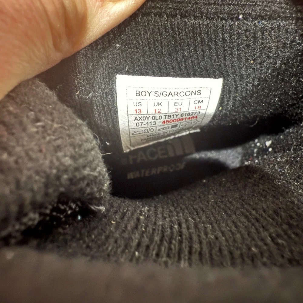 North Face Chilkats Boys Winter Boots Black Waterproof 200g Insulation‎ Size 13